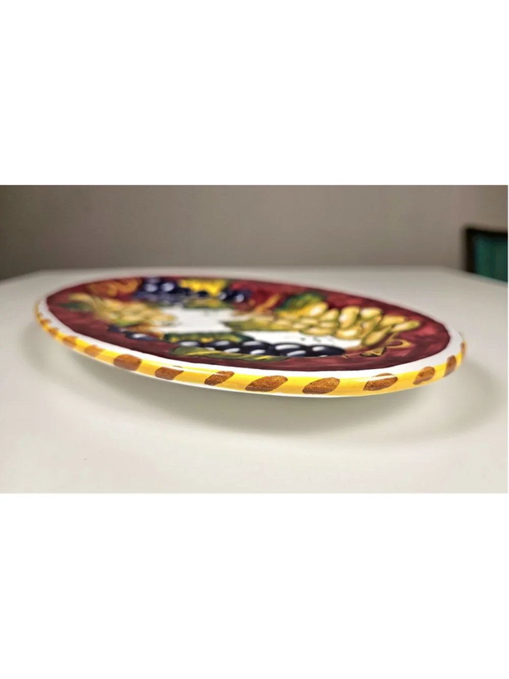 Vintage 11 inch Italian Majolica Wall Plate - Hand Painted Il Borgo San Gimignan
